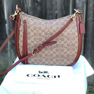 NWT! COACH Sutton Hobo In Signature Canvas